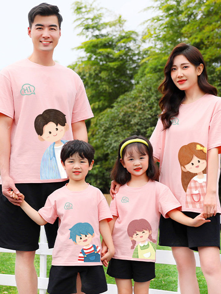 A Three Or Four Cotton Short Sleeve T-shirt Cartoon