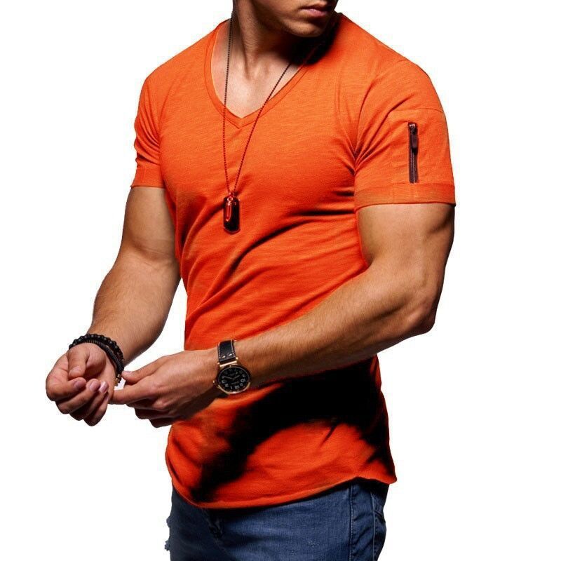 Solid color bottoming shirt